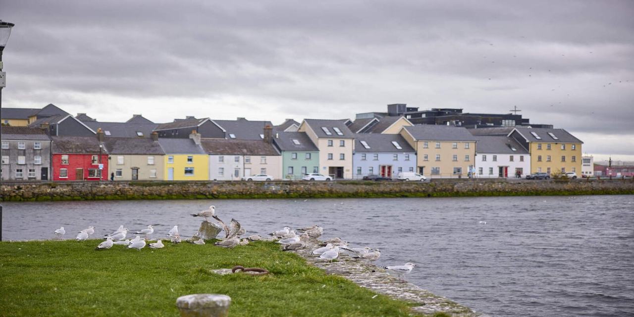 Luxury Cliffs of Moher and Galway City Day Tour