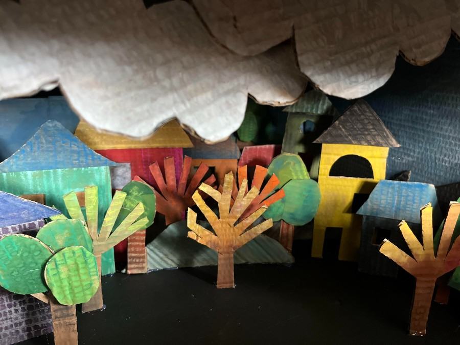 There Are Little Worlds – An exhibition by Paula Henihan