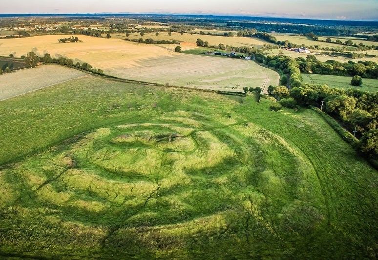 Púca Festival: Heritage Tours of Tlachtaga (Hill of Ward)