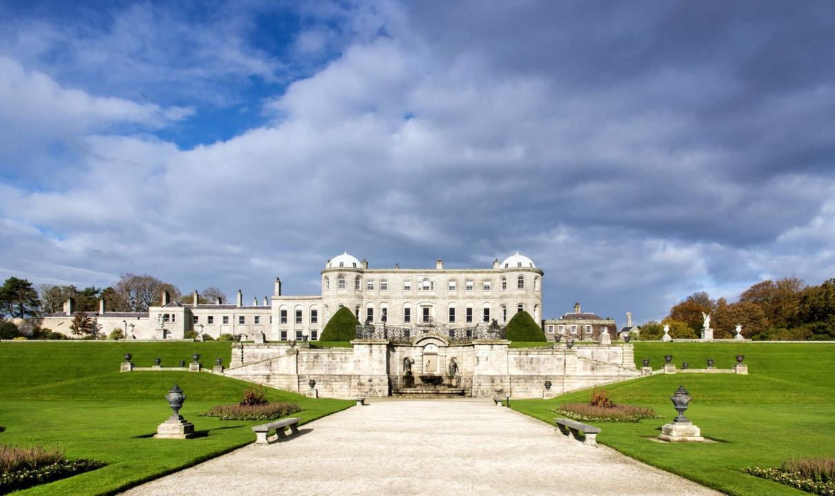 Private Glendalough and Powerscourt House Day Tour