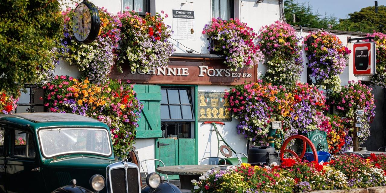 Johnnie Fox's Irish Dance Show - Hooley in the Parlour