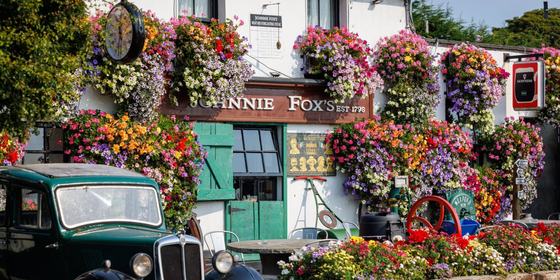 Johnnie Fox's Irish Dance Show - Hooley in the Parlour