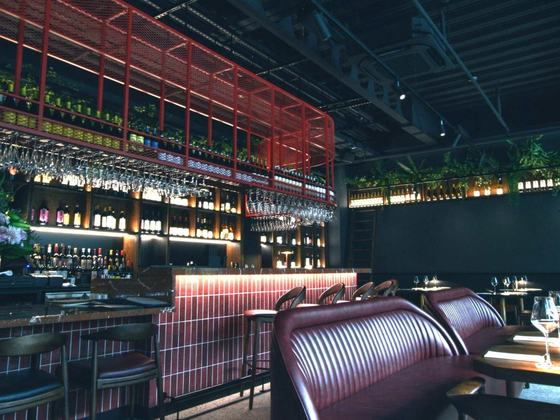Old Town Wine Bar & Restaurant at Radisson Blu Royal Hotel