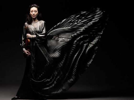 NSOI: Clara-Jumi Kang plays Sibelius's Violin Concerto