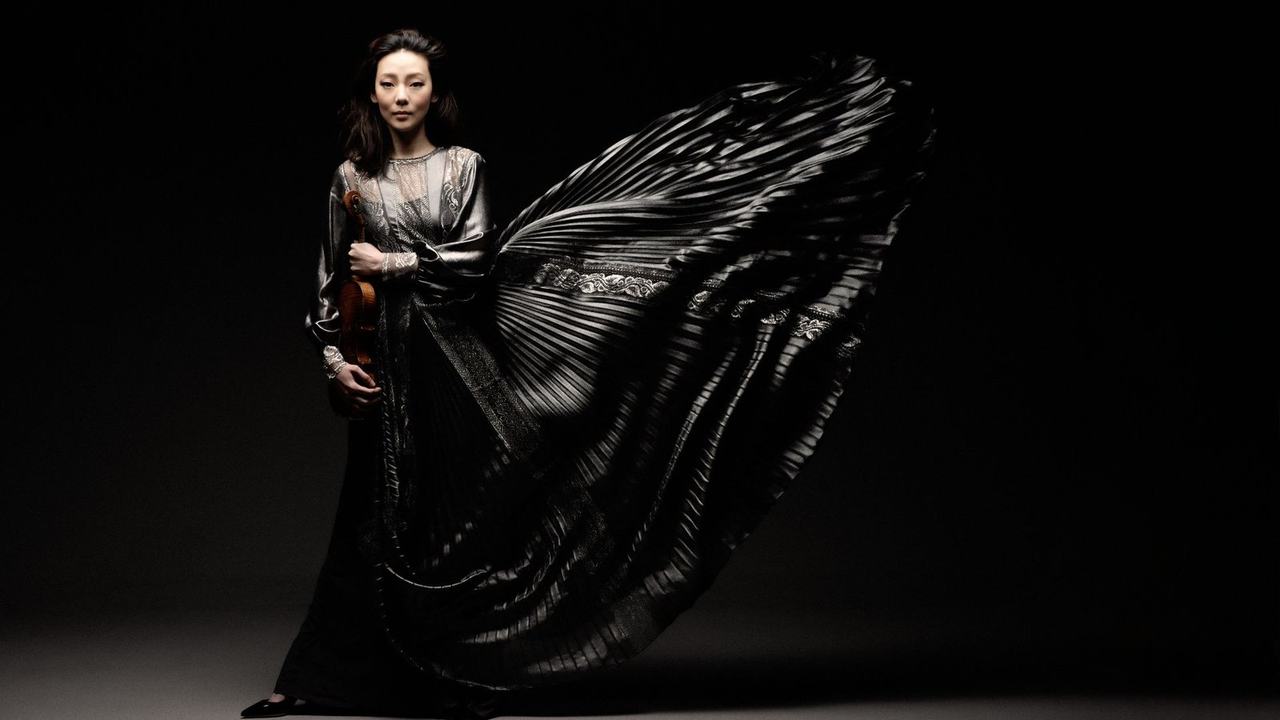 NSOI: Clara-Jumi Kang plays Sibelius's Violin Concerto