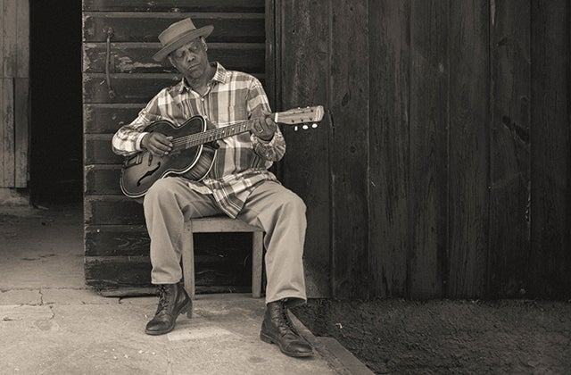 Eric Bibb