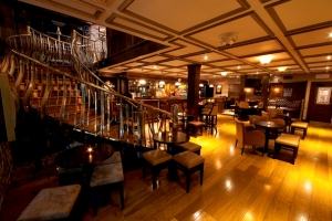 Arthur's Bar at the Court Yard Hotel