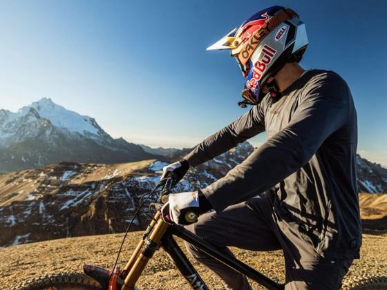 Gee Atherton – Hold Fast