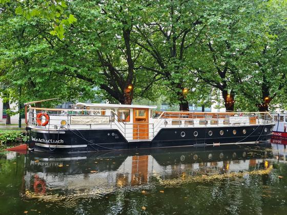 Canal Boat Restaurant