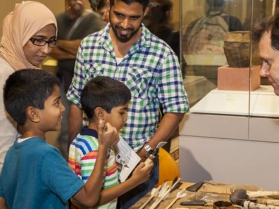 Drop-In: Hunters, Foragers and Farmers! Stone Age Handling Workshop