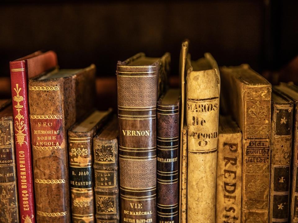Cabra Library History Book Club