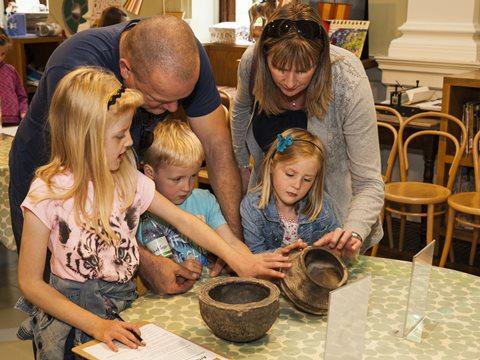 Drop-In Workshop: Bronze Age Artefact Detective