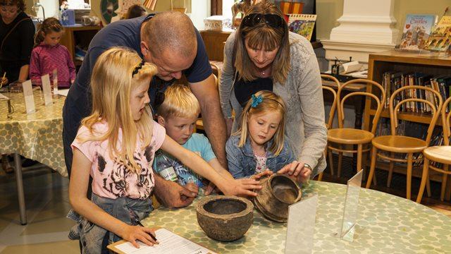 Drop-In Workshop: Bronze Age Artefact Detective