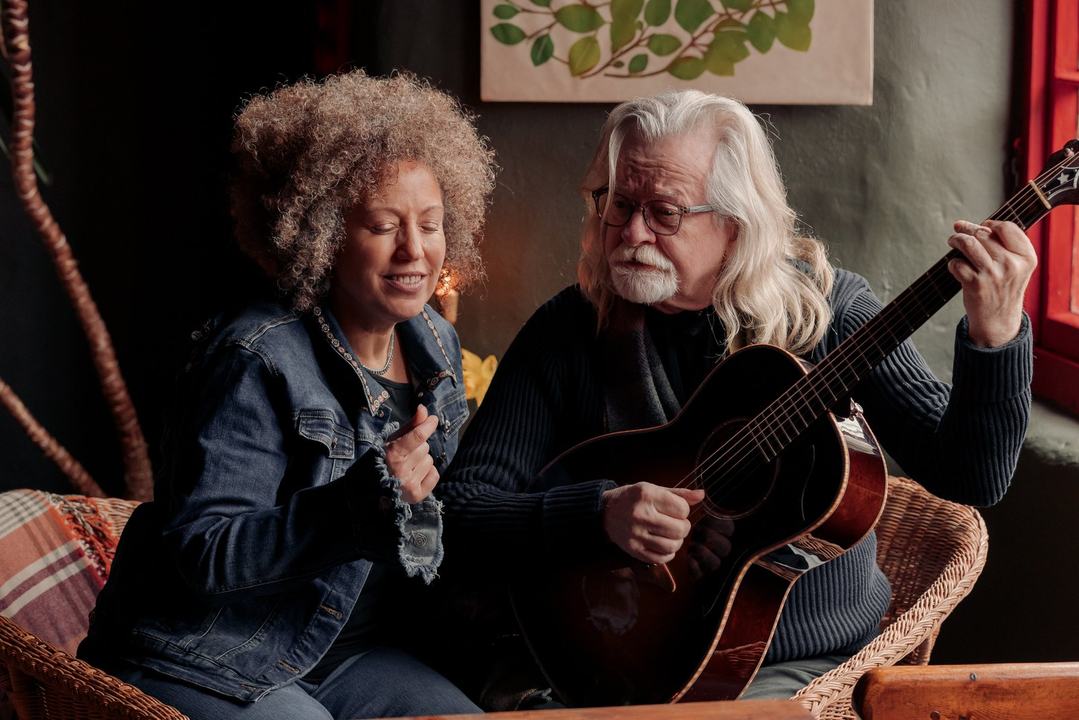 Declan Sinnott and Evelyn Kallansee