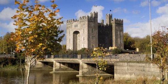 Cliffs of Moher & Bunratty Castle Day Tour by Train