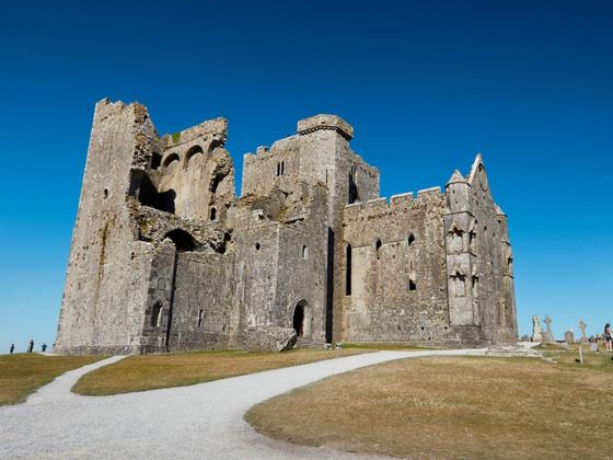 Blarney Castle, Rock of Cashel & Cork Day Trip