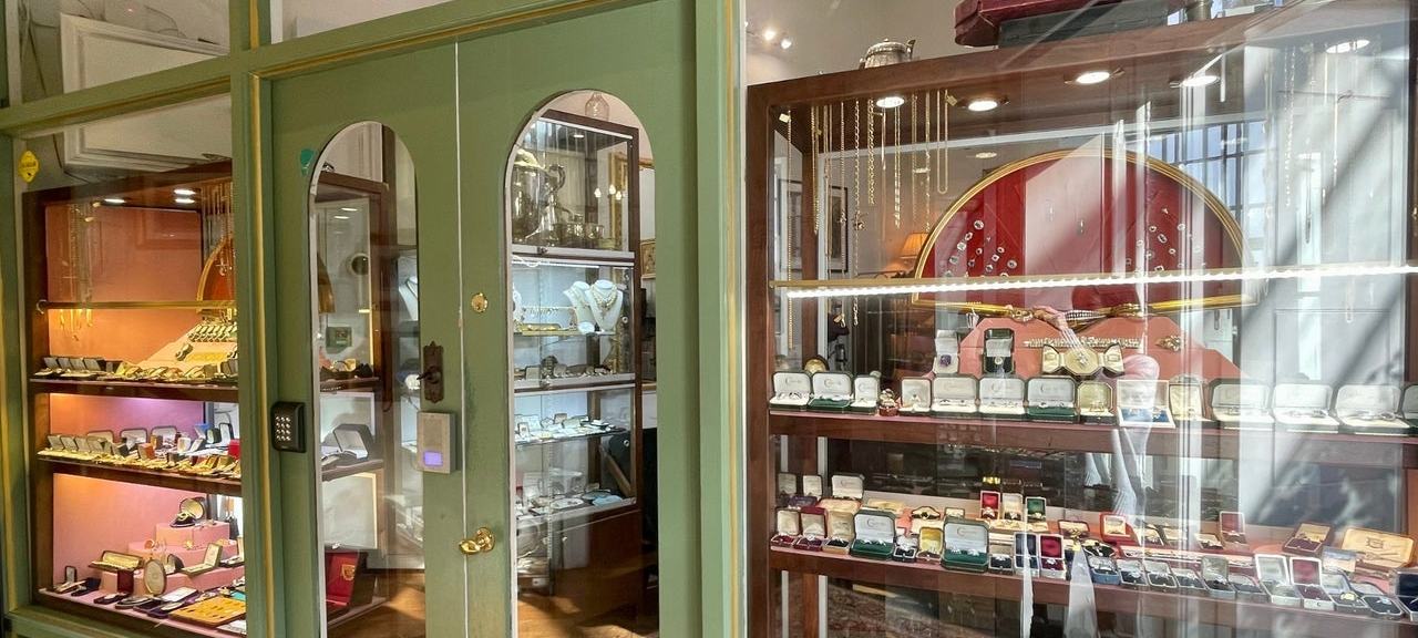 Courtville Antique & Vintage Jewellers