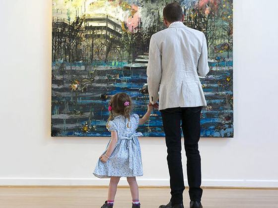 Looking Together | Intergenerational Dementia-Friendly Gallery Experience