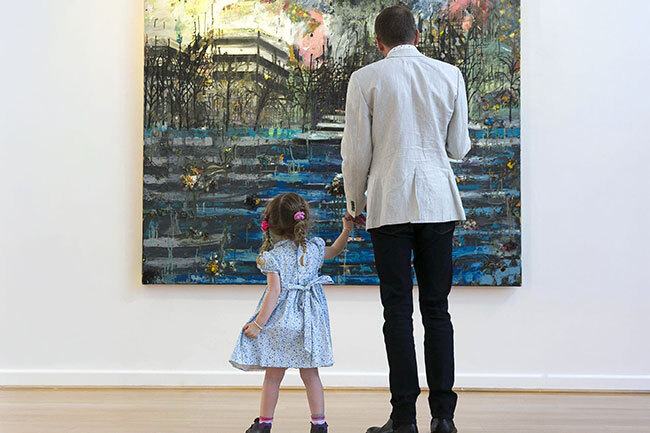 Looking Together | Intergenerational Dementia-Friendly Gallery Experience