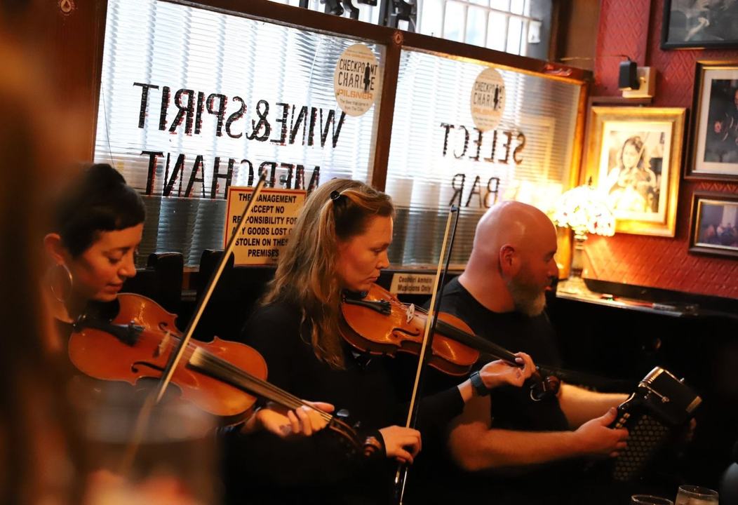 Real Dublin Traditional Music Pub Tour