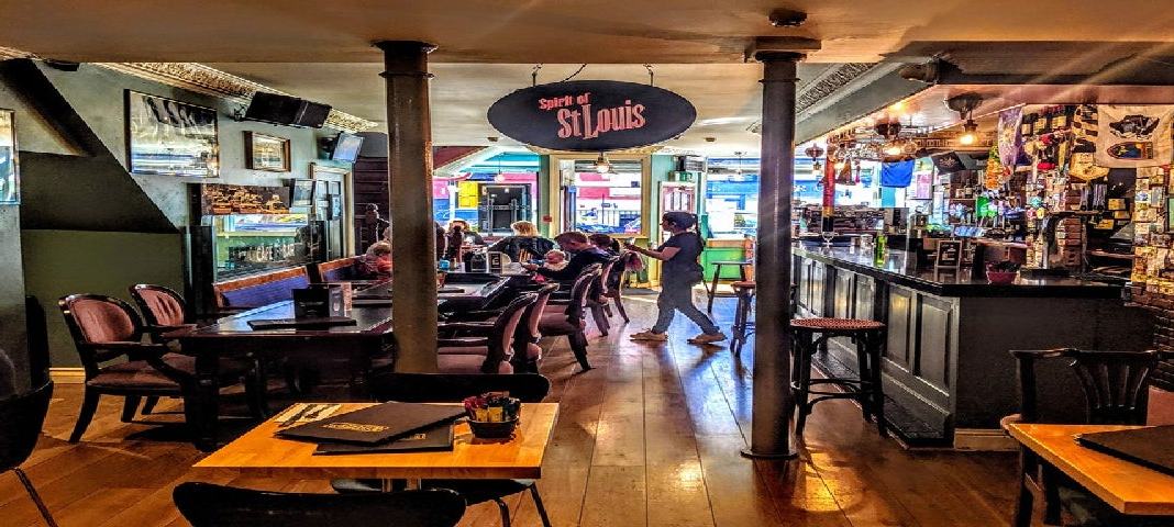 Bleecker Street Café Bar