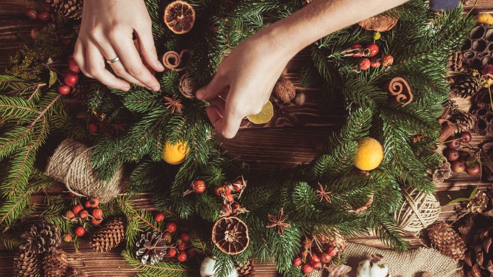 Festive Wreath Workshop wth Mulled Wine & Minced Pies