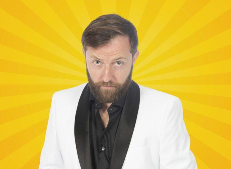 Peacock’s Bar & Lounge – Comedy headliner Andrew Maxwell