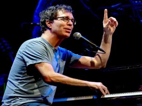 Ben Folds: 'Paper Airplane Request' Tour