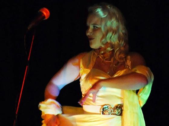 Truly DiVine sings Doris Day