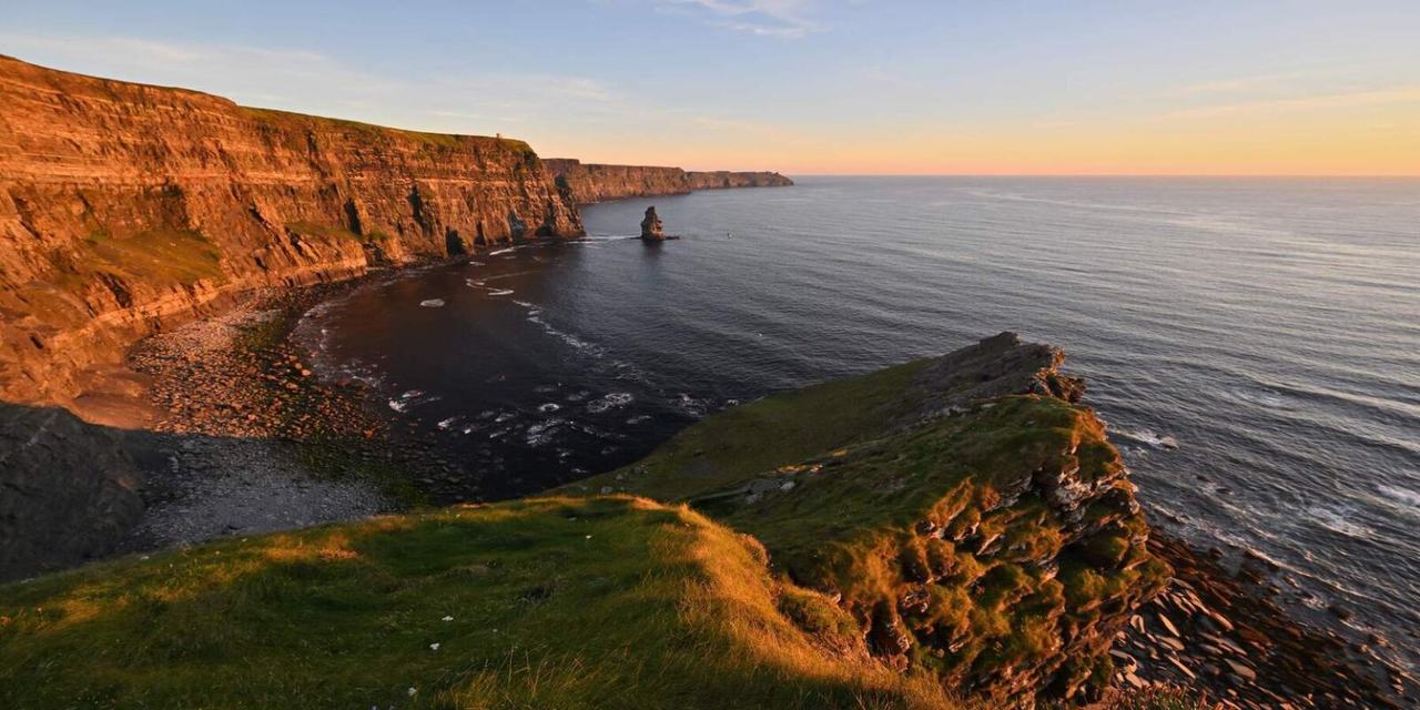Luxury Cliffs of Moher and Galway City Day Tour