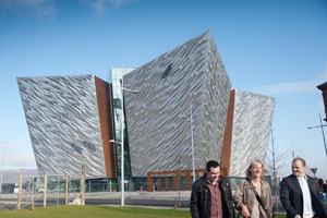 The Belfast Titanic Tour - Finn McCools Tours