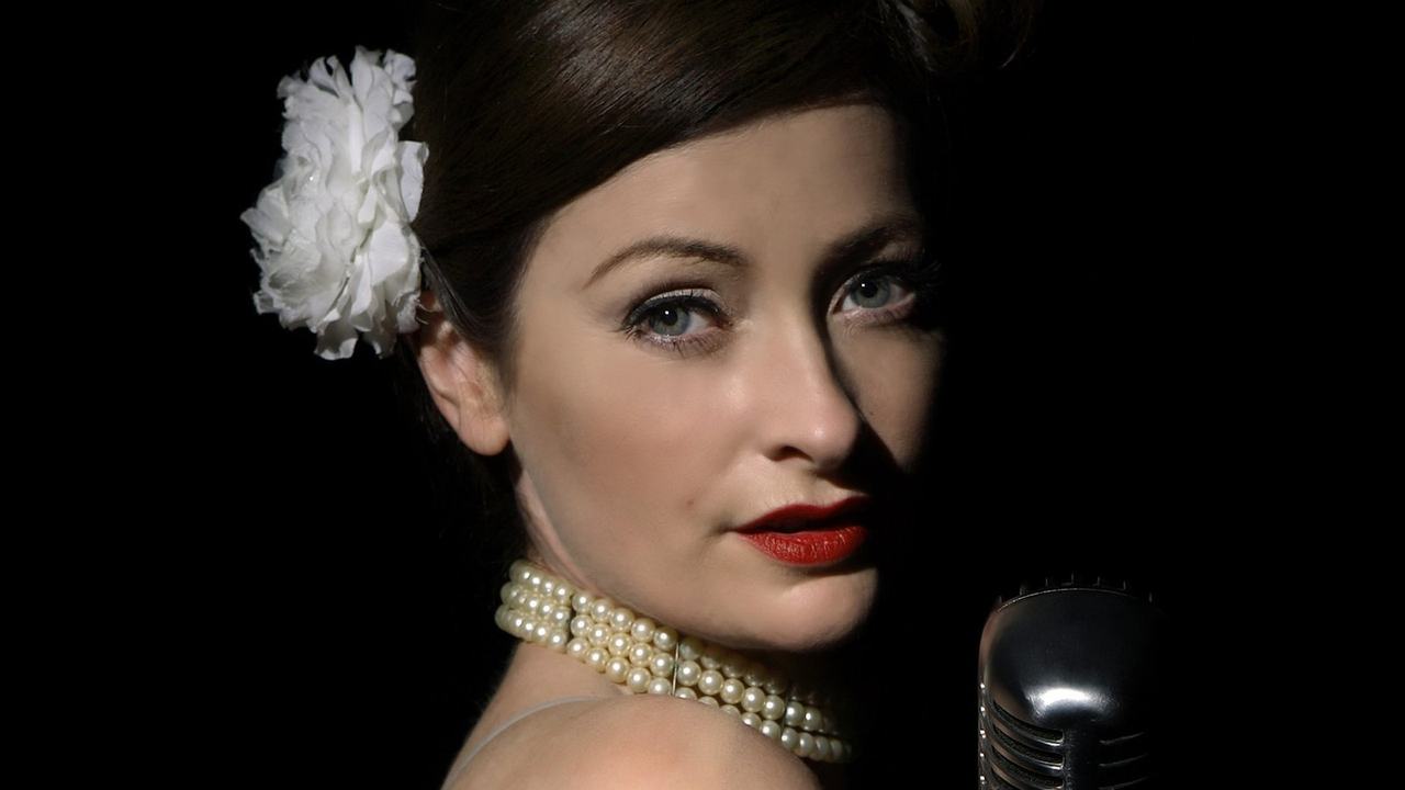 Pigalle – Music of Edith Piaf