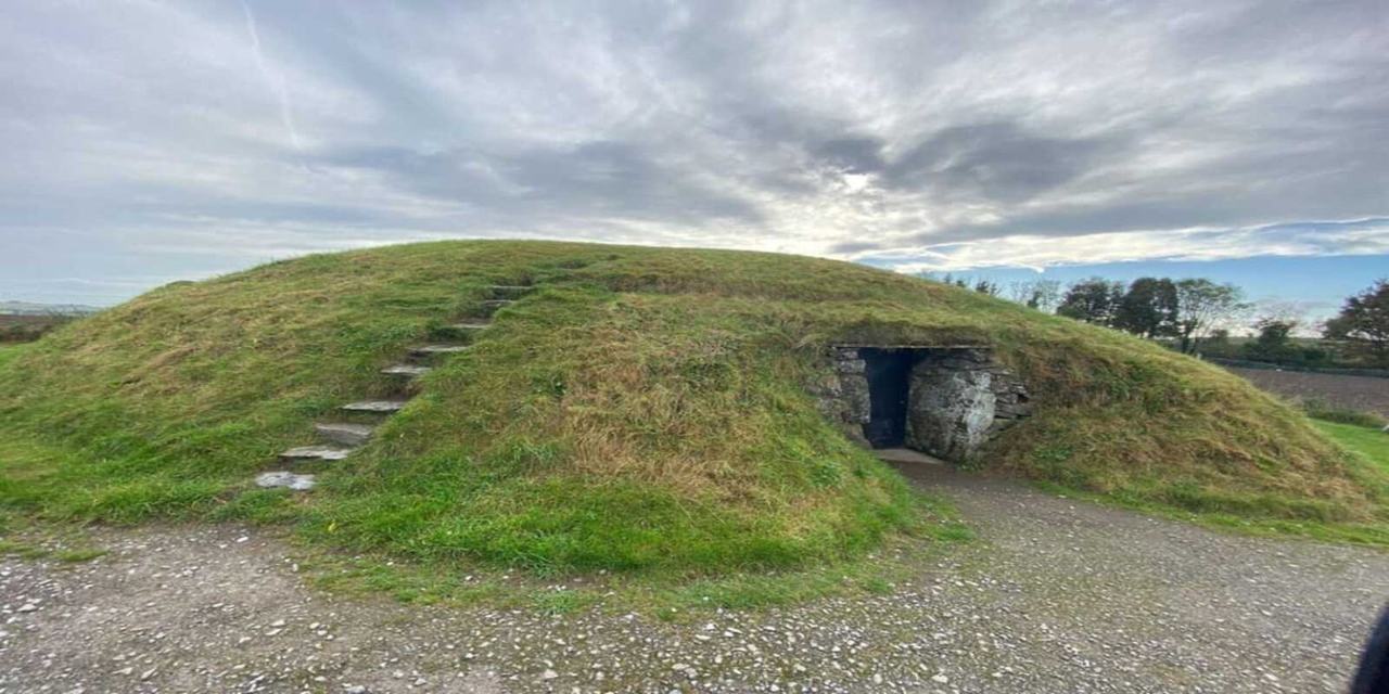 Boyne Valley Megalithic Monuments Full-Day Tour