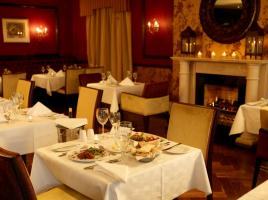 Bar & Restaurant at Kettles County House Hotel