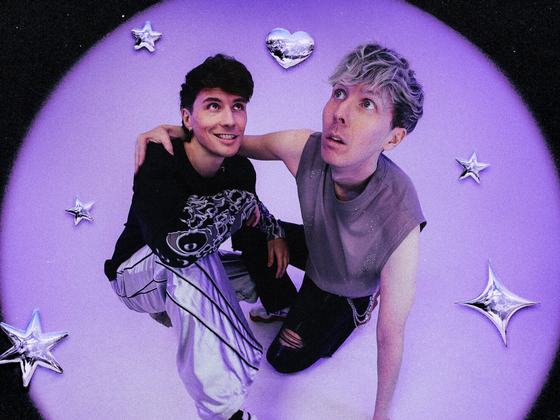 DAN & PHIL