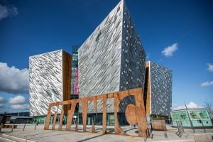 Titanic and Belfast City Tour - Railtours Ireland First Class!