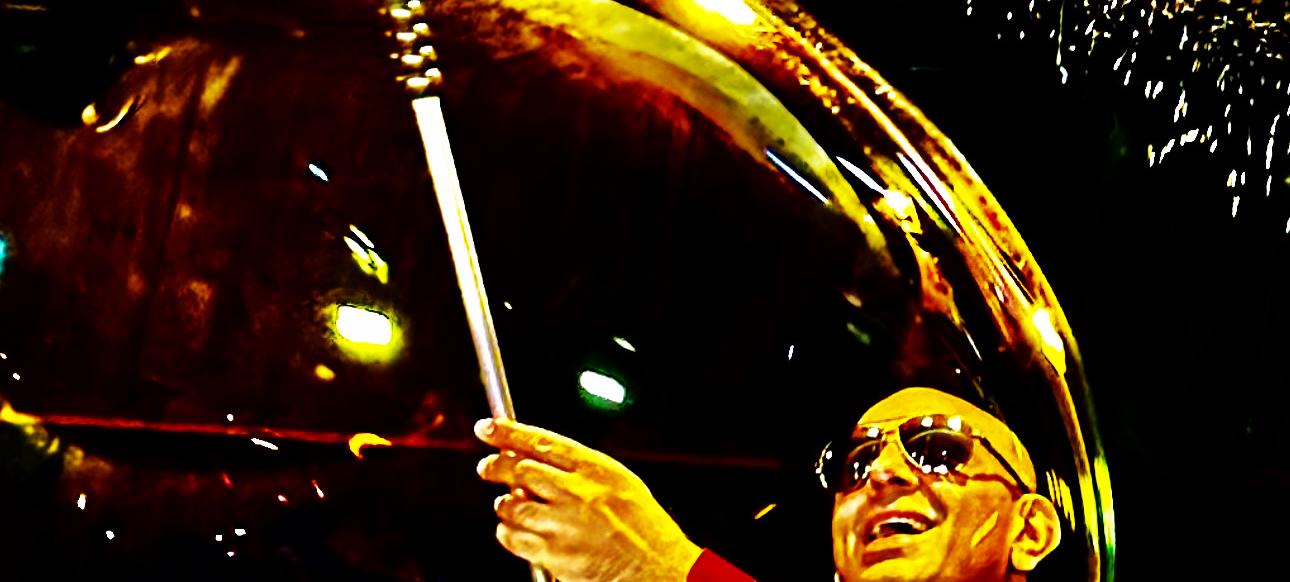 Ray Bubbles: The Ultimate Bubble Show