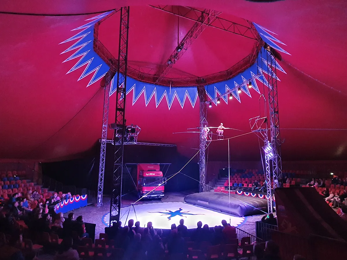 Circus Vegas - Live One Hour Show