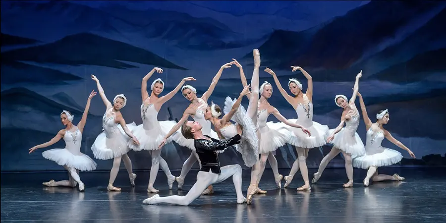 Royal Moscow Ballet - Swan Lake