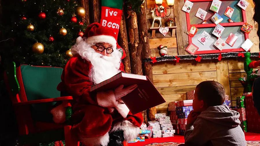Santa's Magical Cabin: Dublin-Ilac